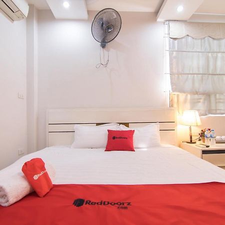 Reddoorz Yen Phu Street Hotel Hanoi Kültér fotó